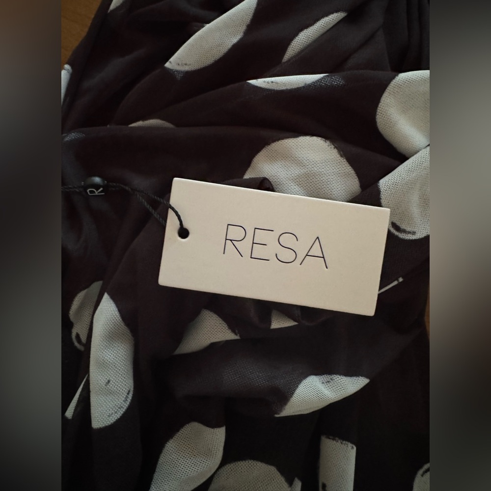 RESA Bardot Maxi in Vogue (XS, NWT) - Picture 8 of 11